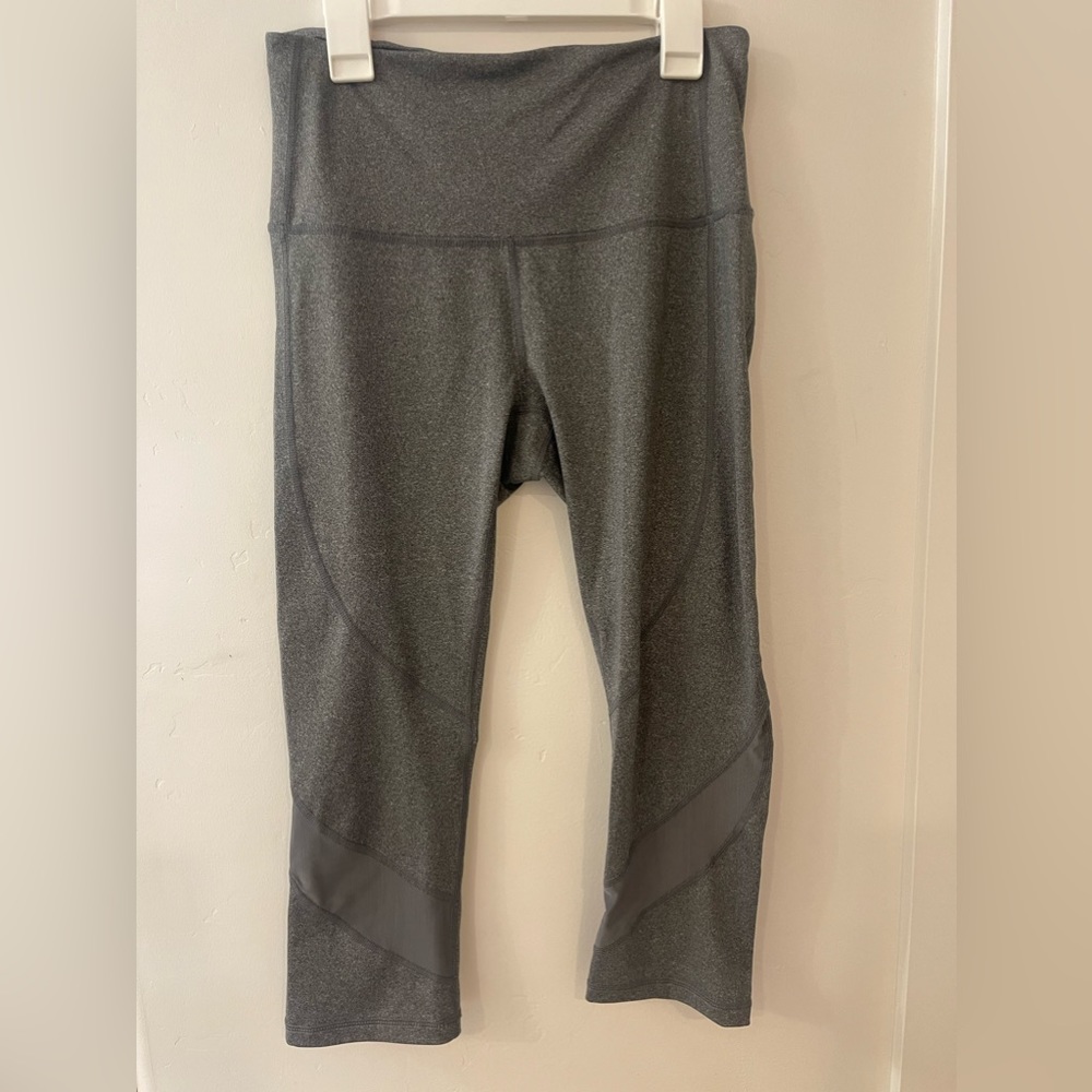 Reebok cropped leggings S